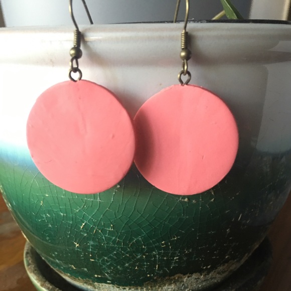 Peach Circle Dangles - Picture 2 of 2